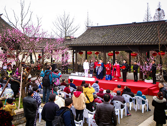 2019年3月9日，王店镇第十四届朱彝尊文化艺术节系列活动之“梅里诗会”于下午在南梅村举行